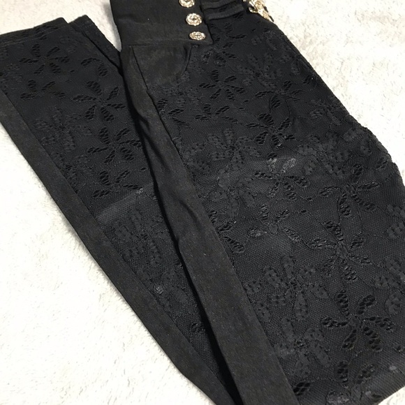 NEW Black Slant Lace Stretchy Capri Pants - Picture 6 of 8